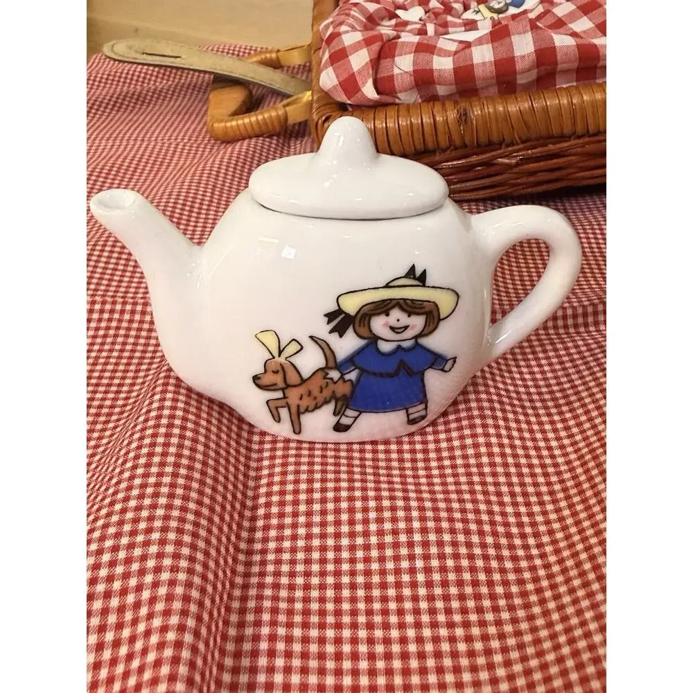 Vintage Schylling Madeline Tea Set Wicker Picnic Basket Complete Set Gingham 90s